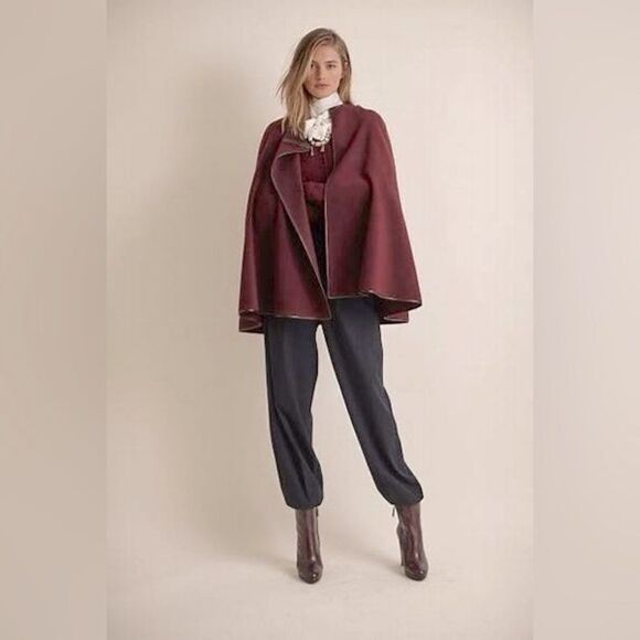 Ralph Lauren Collection Pre-Fall ‘17 Winsor Burgundy Wool-Cashmere Lambskin Cape - Picture 5 of 17